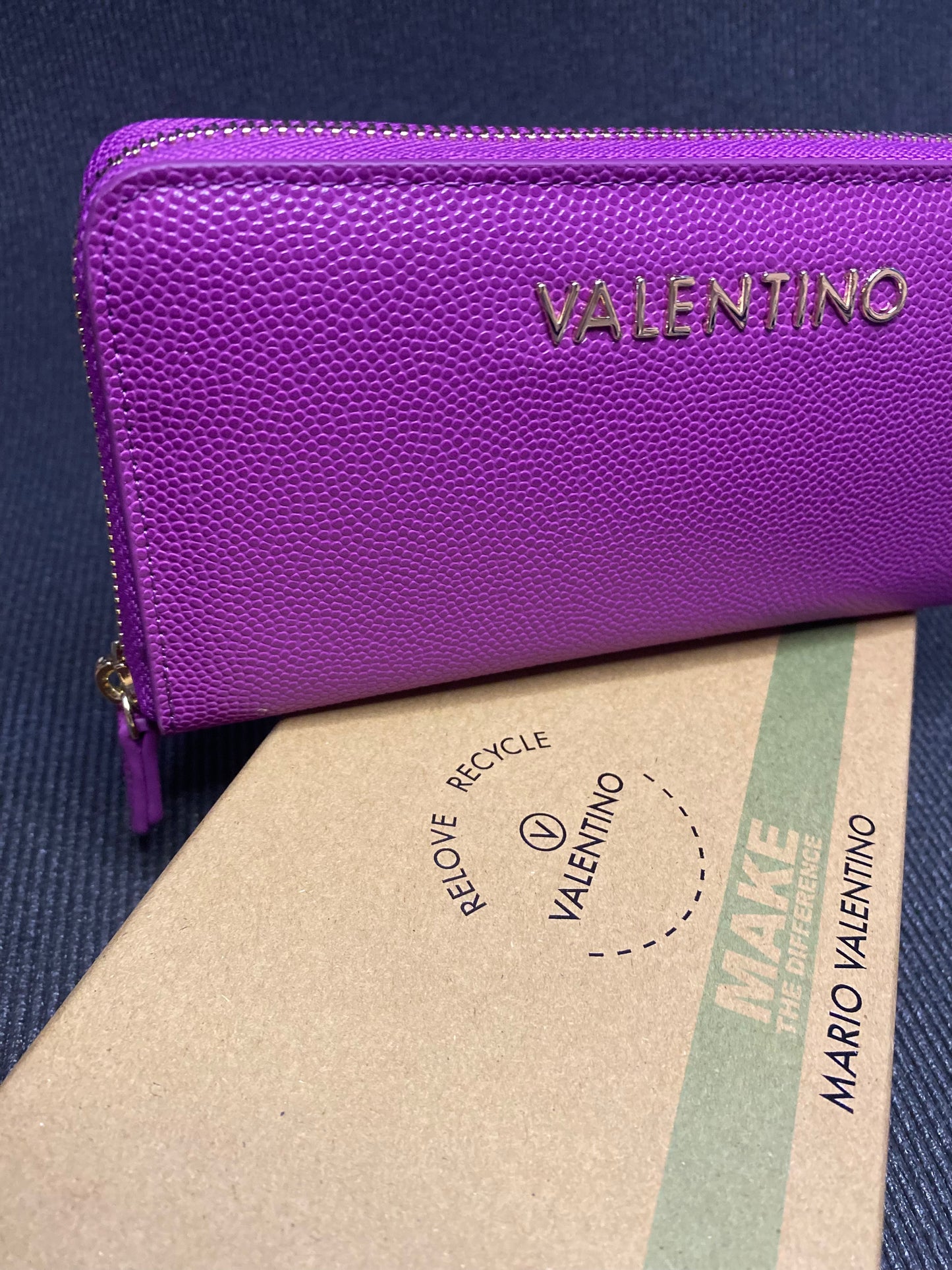 Carteira Valentino roxa